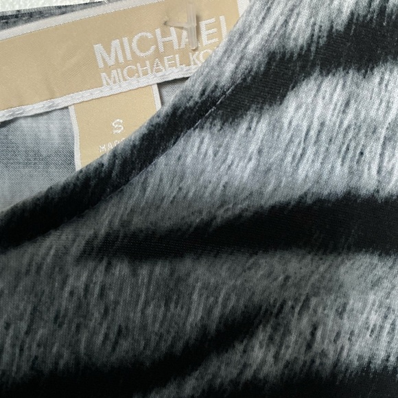 MICHAEL Michael Kors Black and Gray Patterned Long Sleeve Dress - Picture 6 of 6